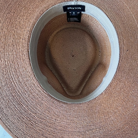 Straw hat - Picture 8 of 10